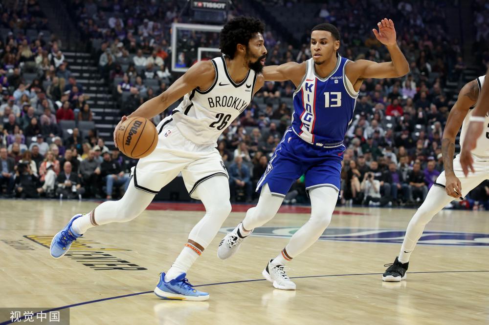 力的中场球 力的中场球